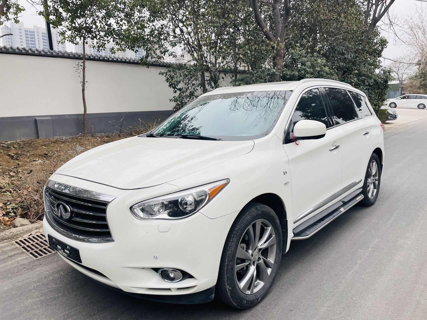 2l 基本型cng 5座2014-06 上牌 | 3.00万公里￥4.